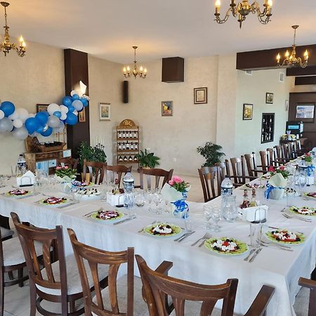 Family Hotel Bela Tryavna Esterno foto